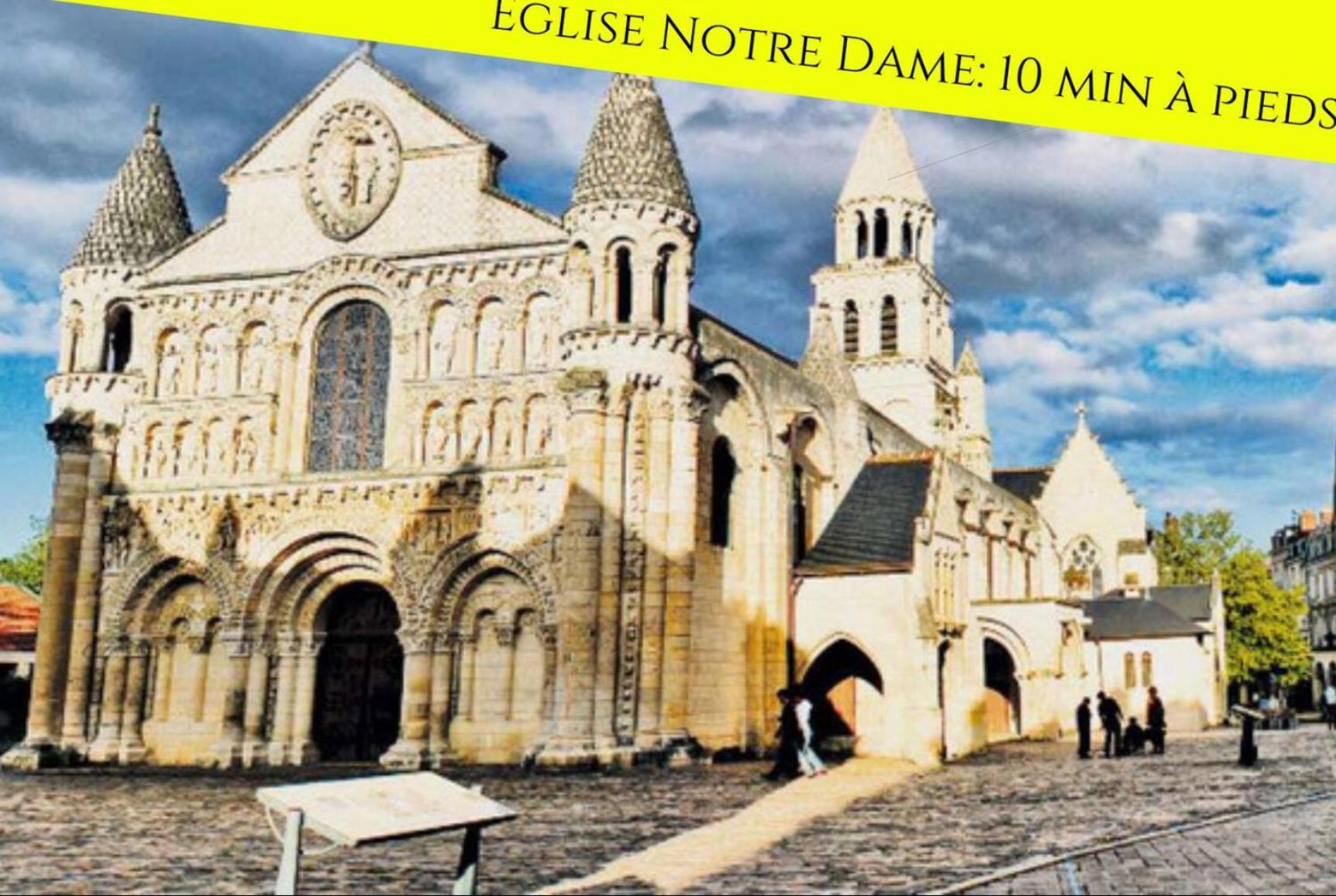 13 Boulvard Solferino T2 Agreable Pour Deux Pers Poitiers Bagian luar foto